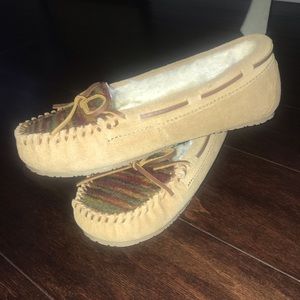 Brand mew Minnetonka Moccasins